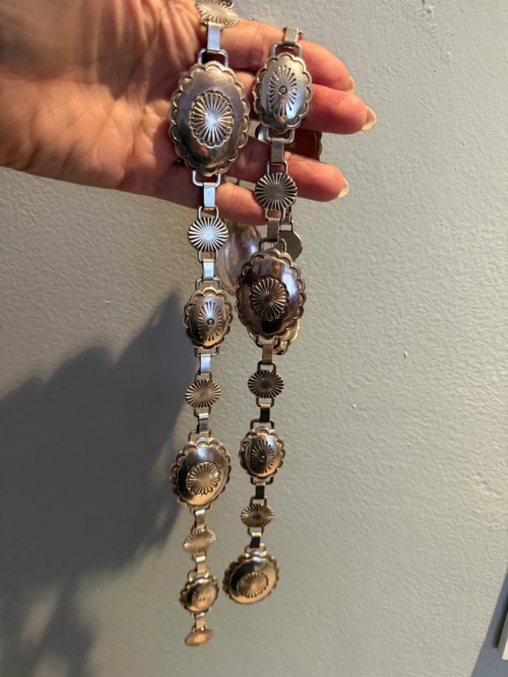 Vintage Ralph Lauren Concho Waist Chain Belt - Floral Medallion 38” L - Picture 5 of 11